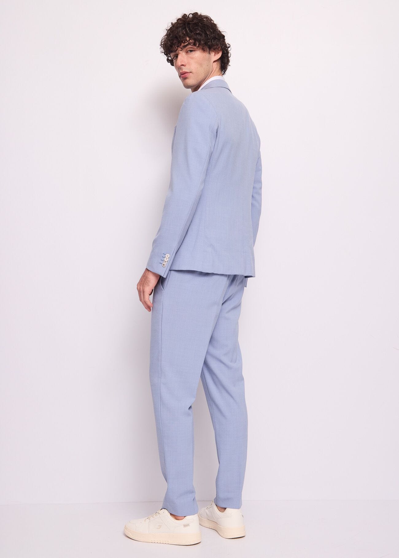Completo da uomo azzurro