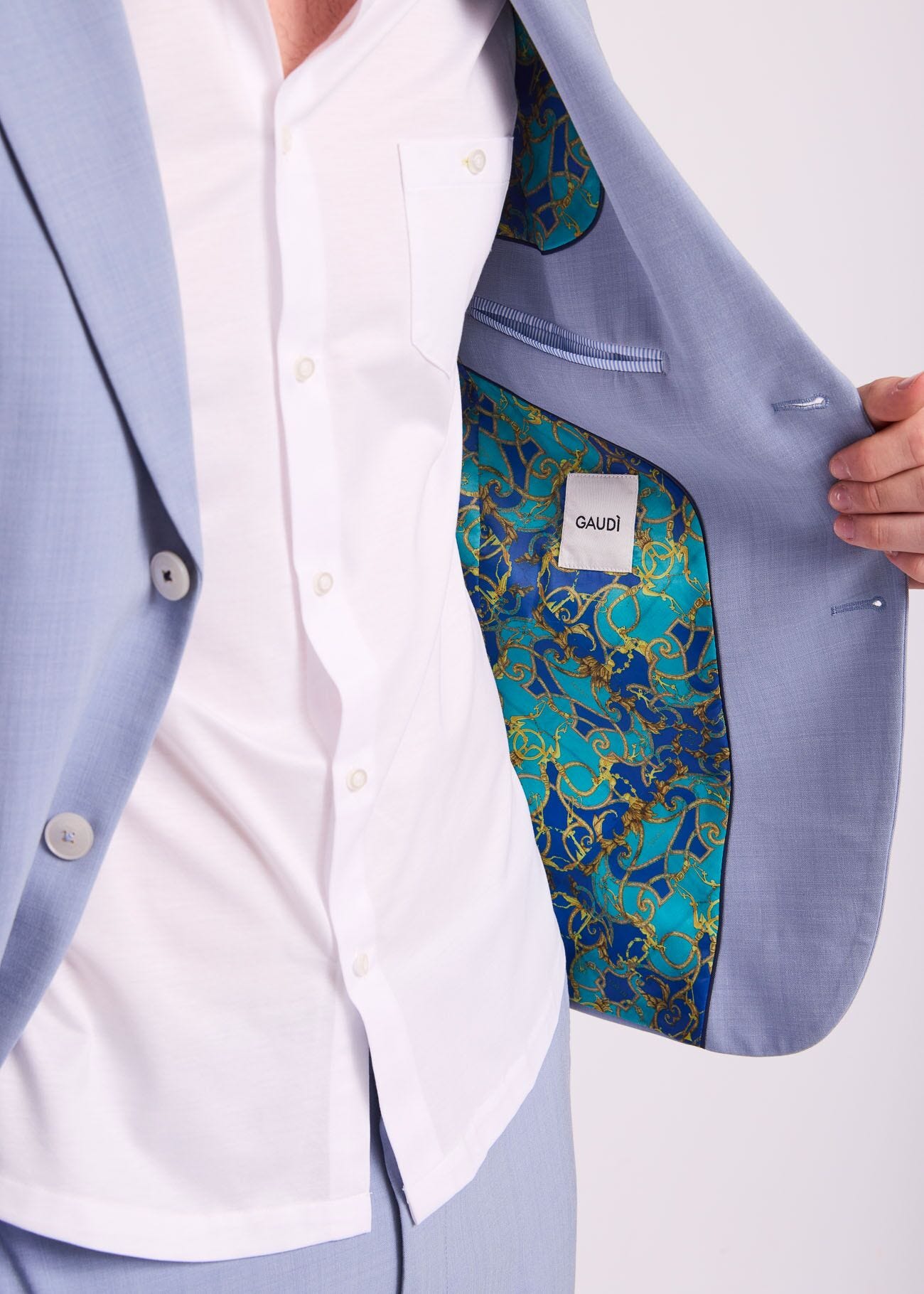 Completo da uomo azzurro
