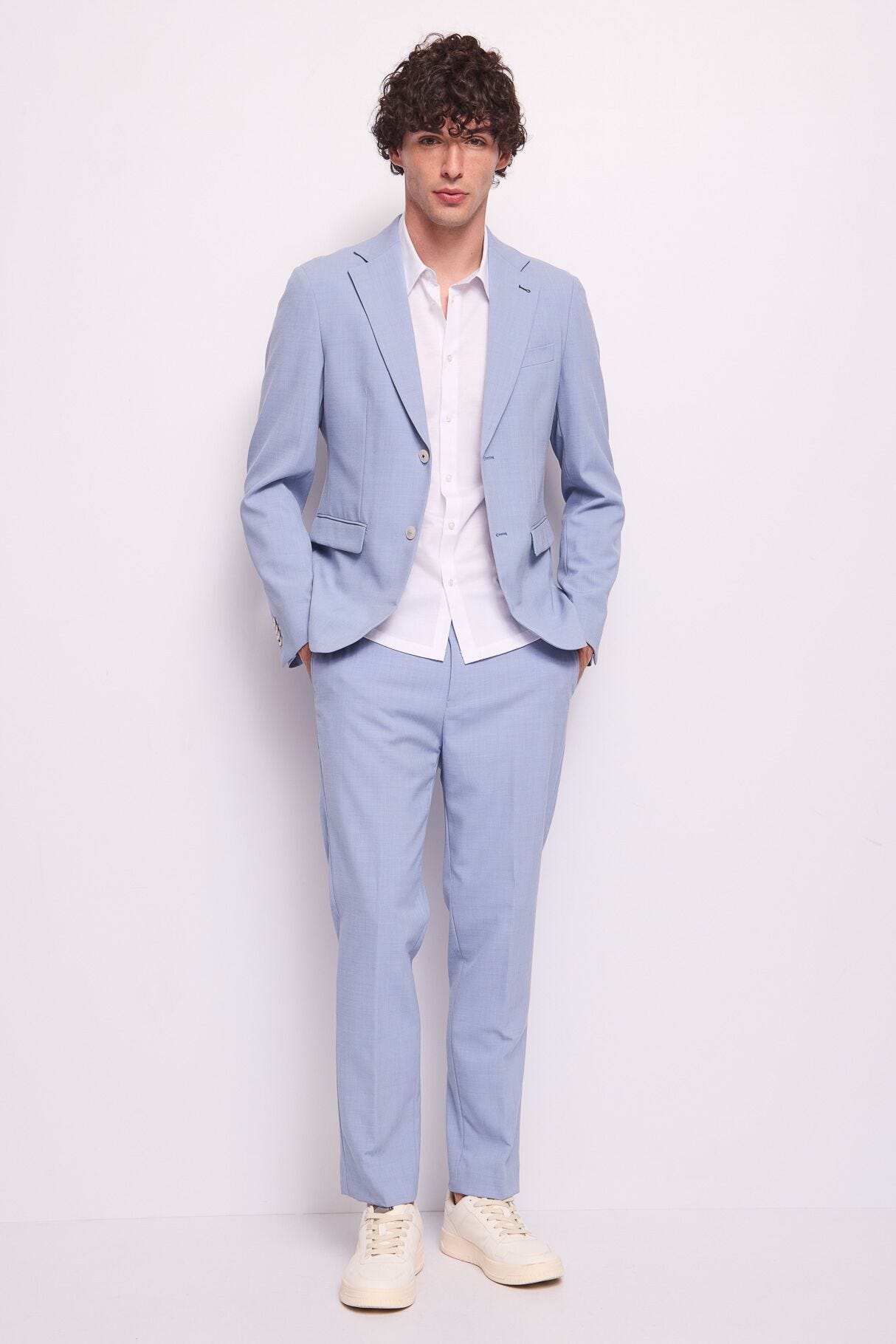 Completo da uomo azzurro