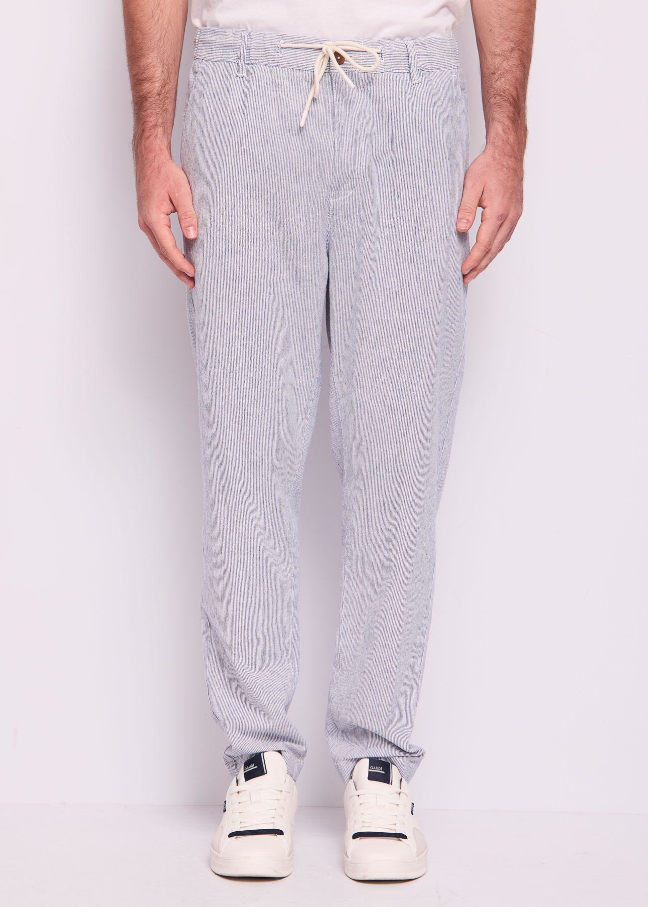 Men’s linen and cotton trousers