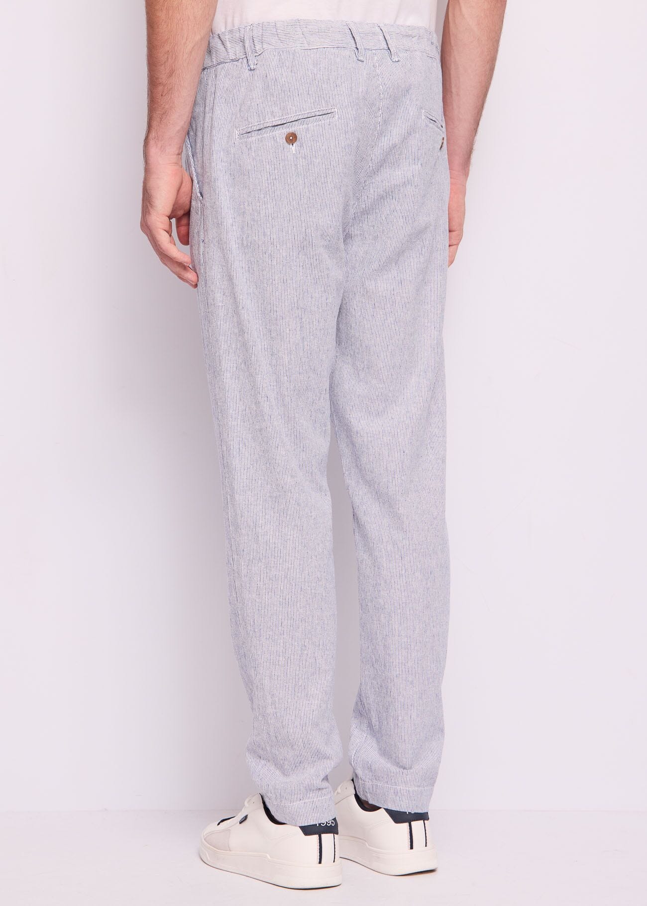Men’s linen and cotton trousers
