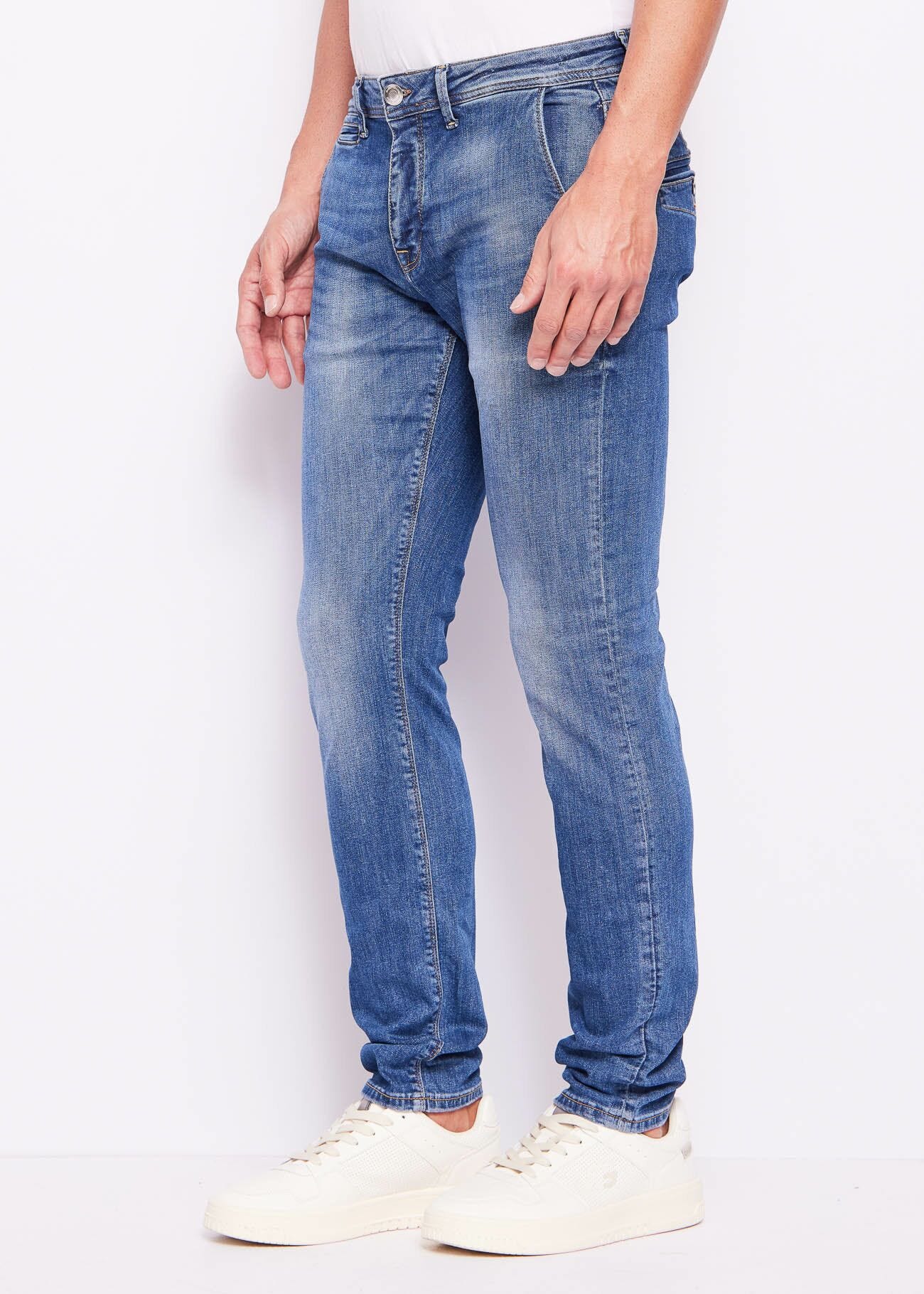 Vaqueros ajustados chinos de algodón desgastado para hombre
