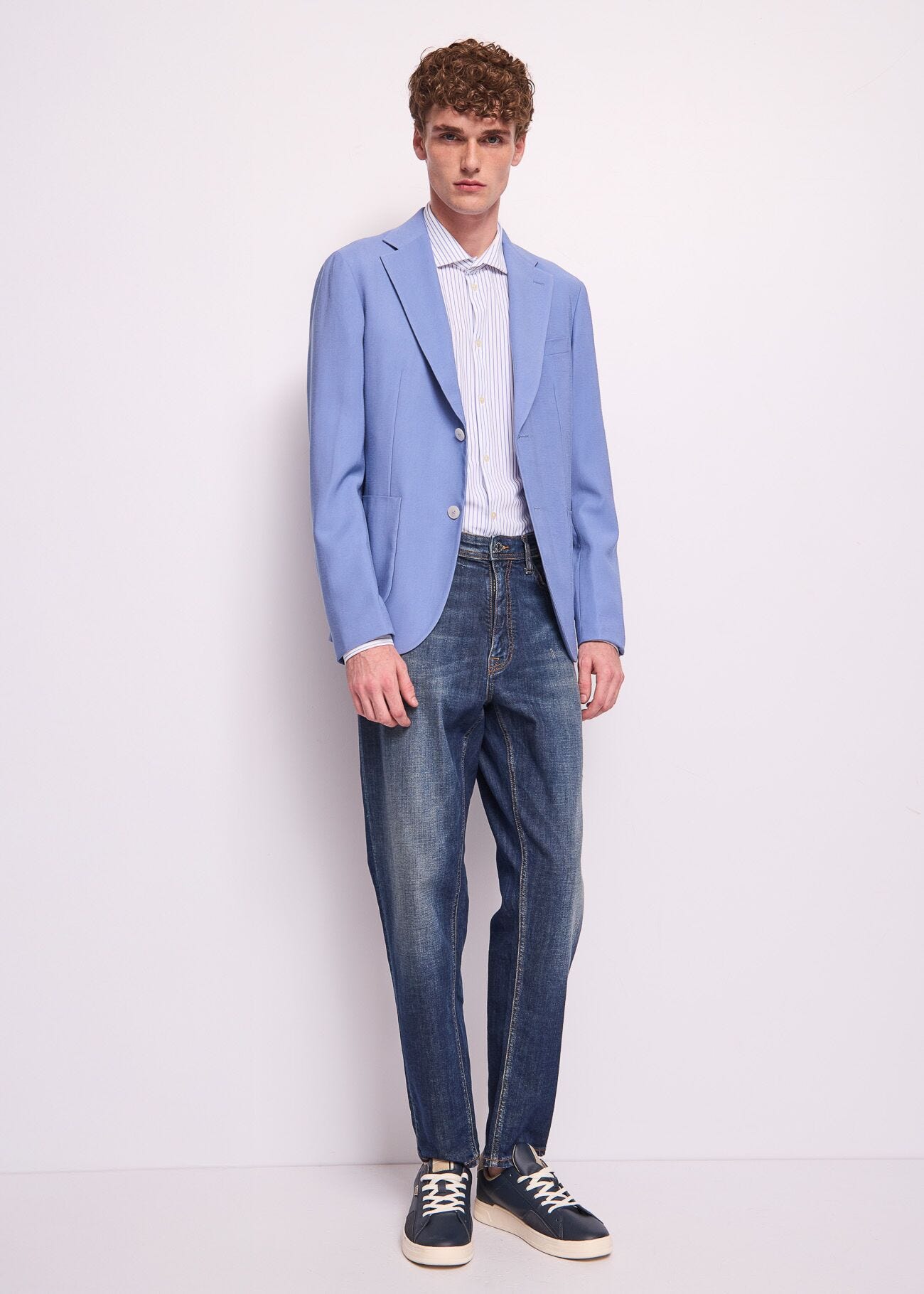 Jean tapered en coton effet usé pour homme