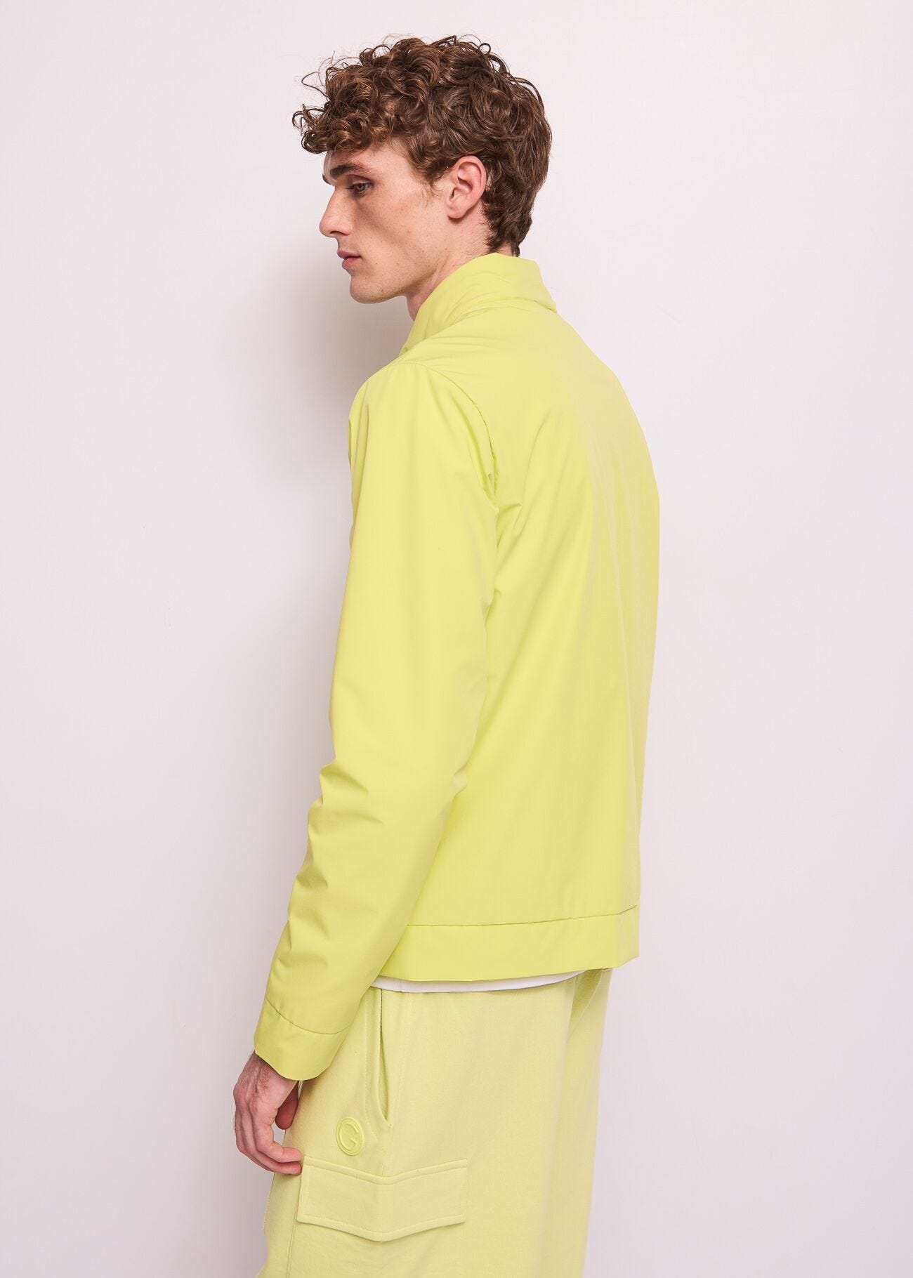 Giacca gialla da uomo in nylon