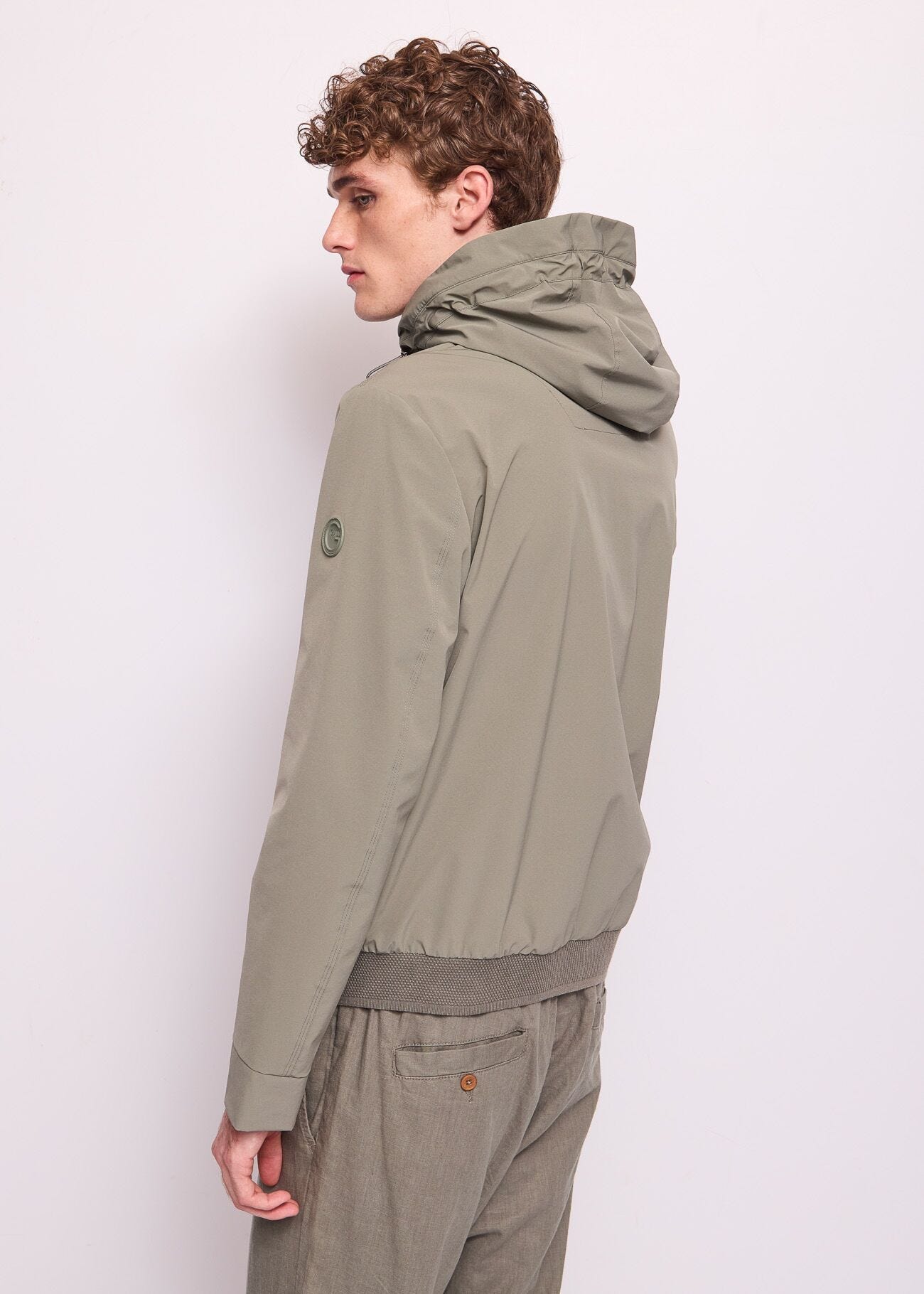 Men's nylon jacket