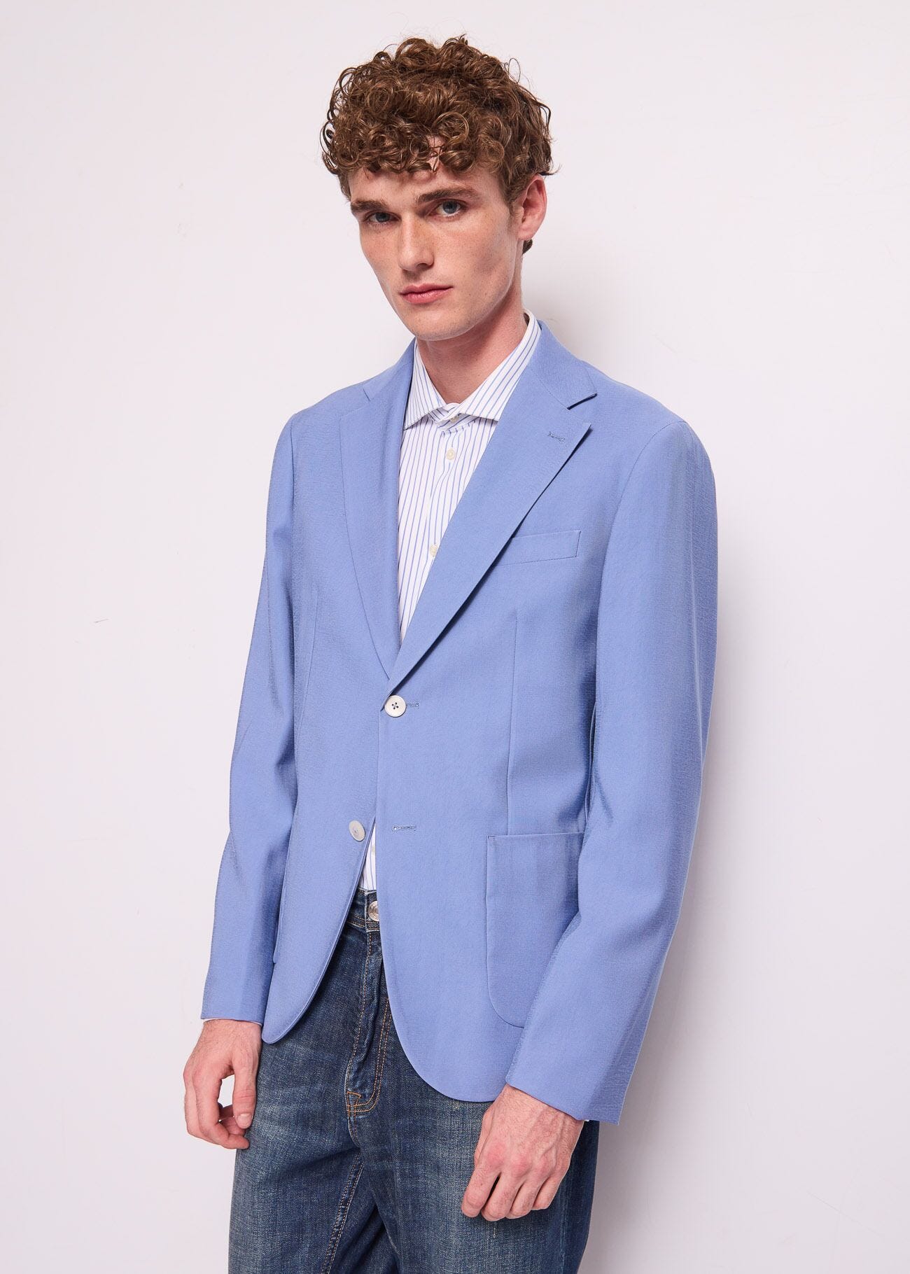 Men's single-breasted light blue blazer