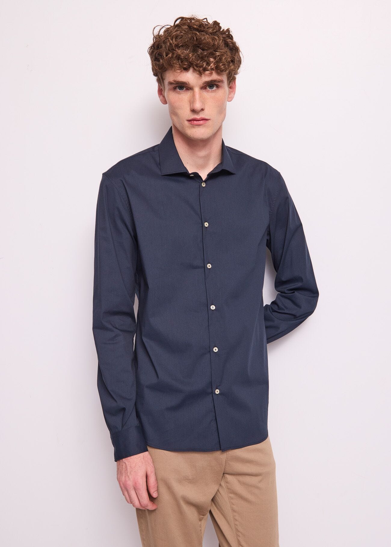 Camisa azul de algodón para hombre