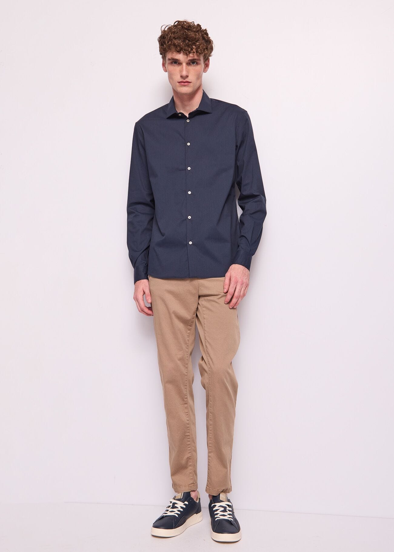 Camisa azul de algodón para hombre