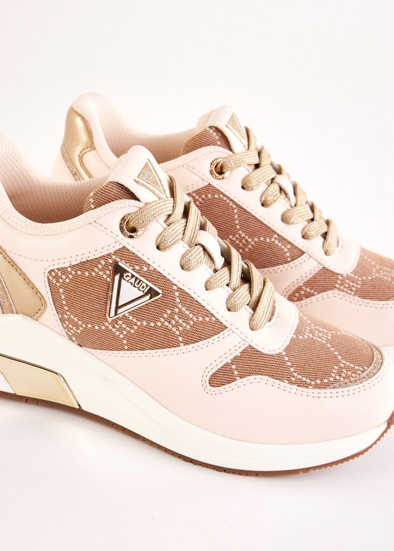 Baskets de running en matière synthétique