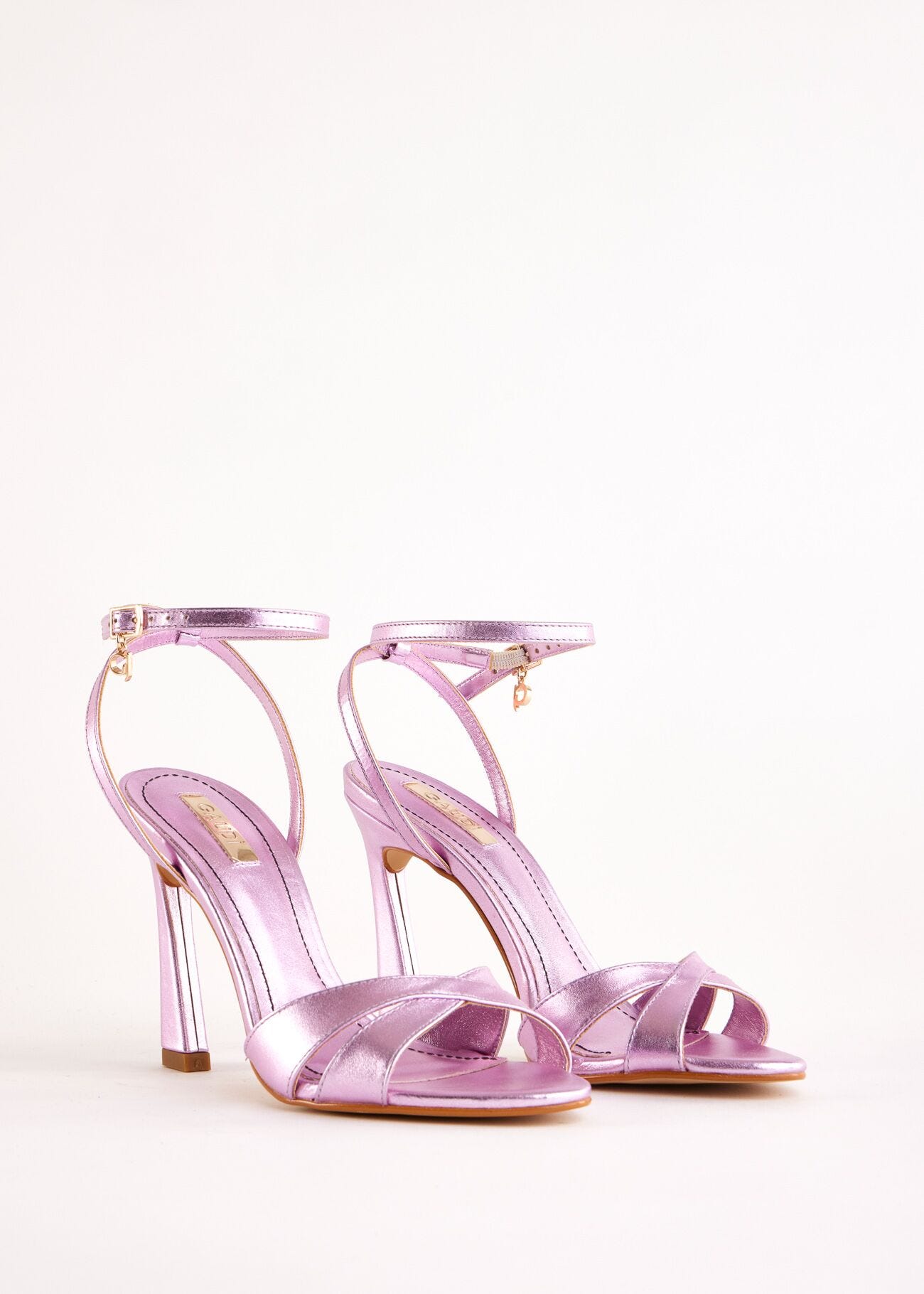 Pink laminated leather sandals