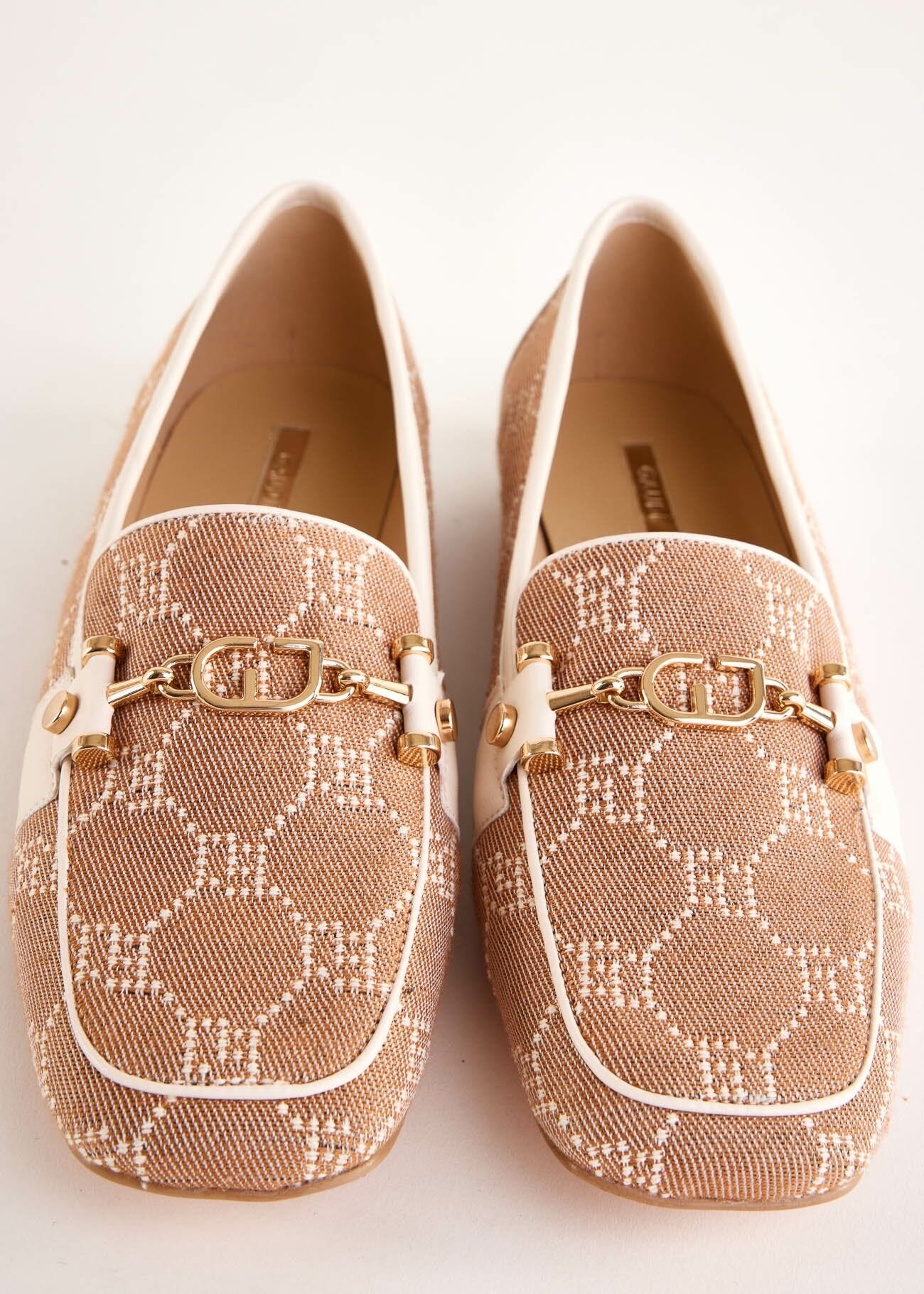 Beige jacquard moccasins