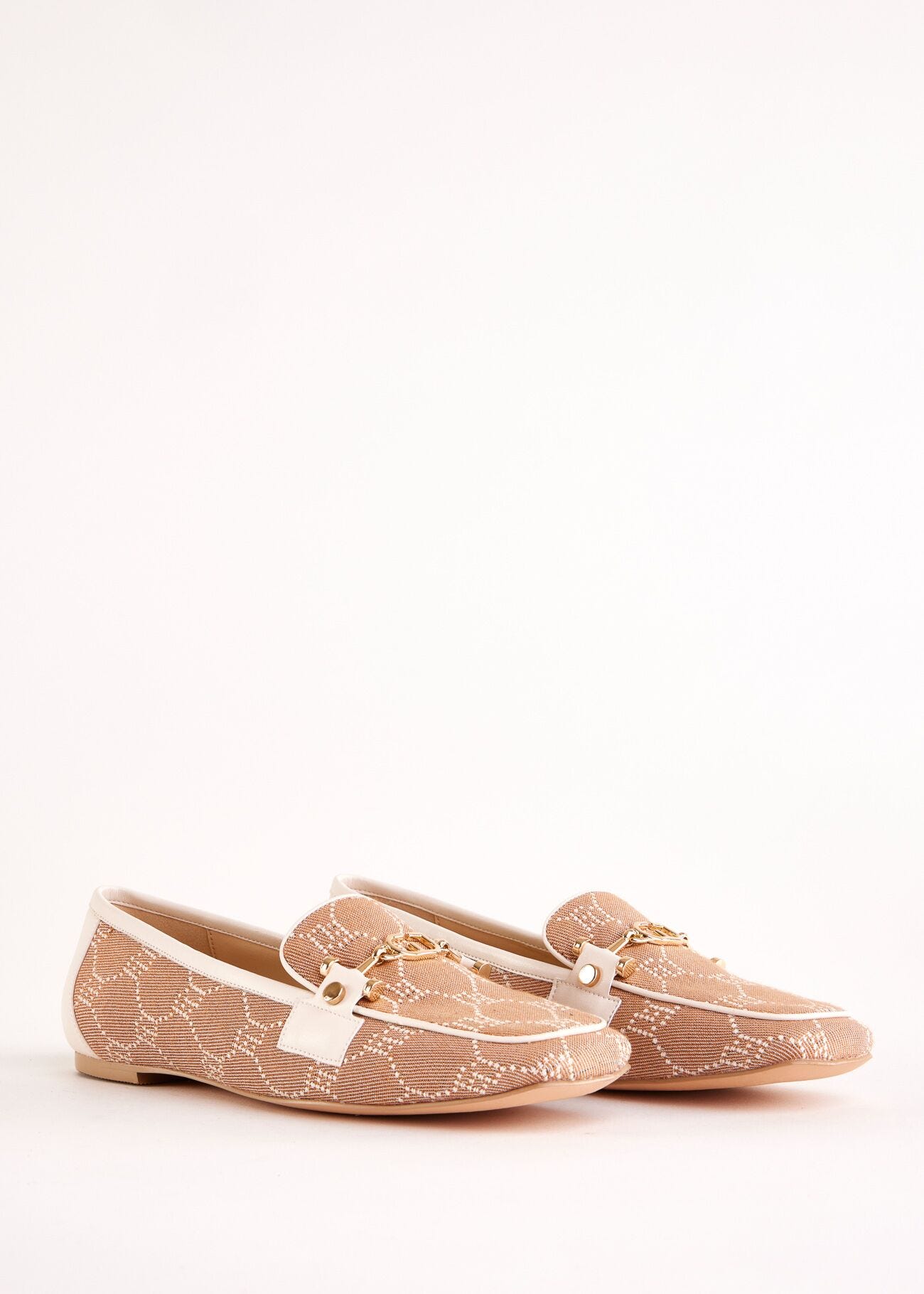 Beige jacquard moccasins