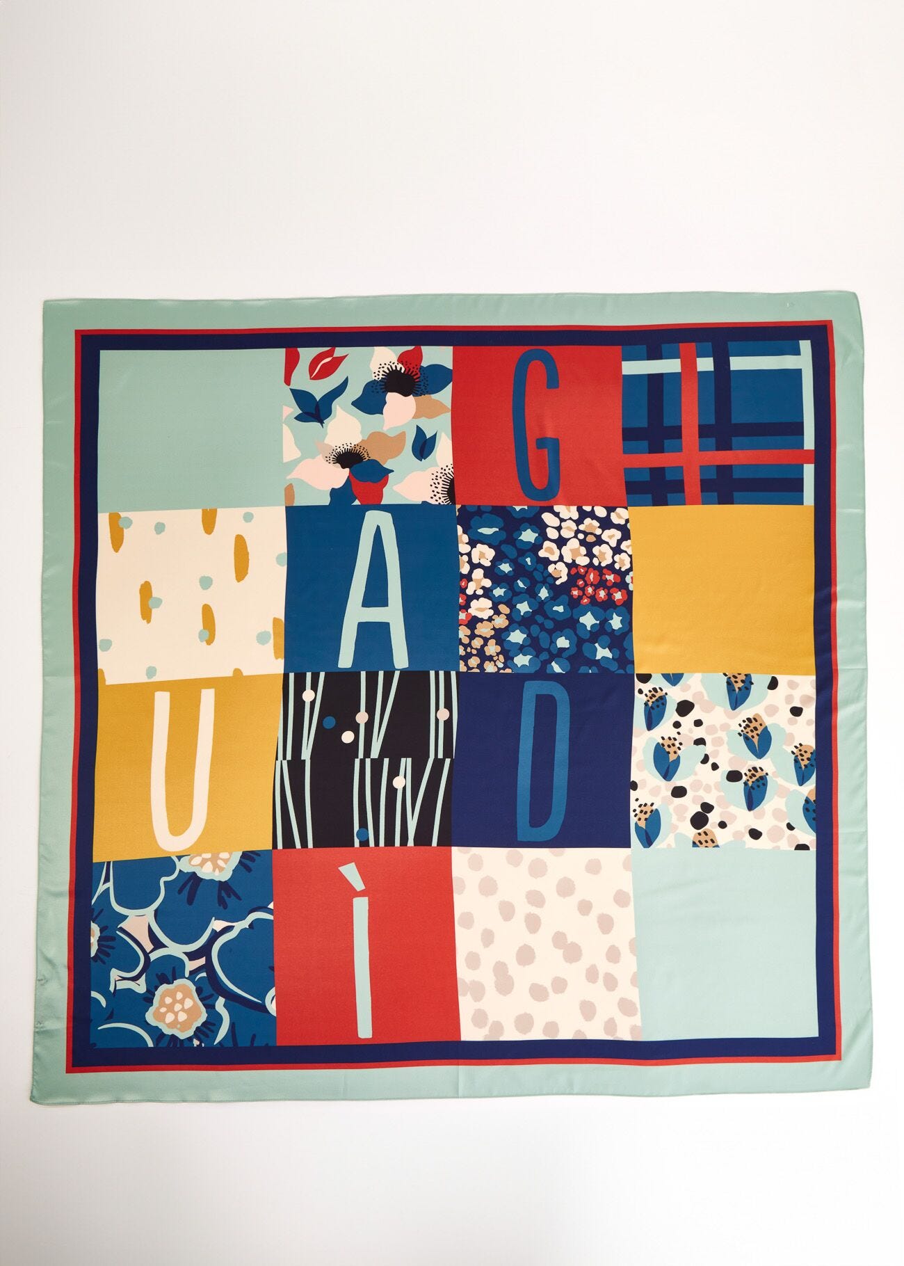 Foulard pour femme avec imprimé multicolore
