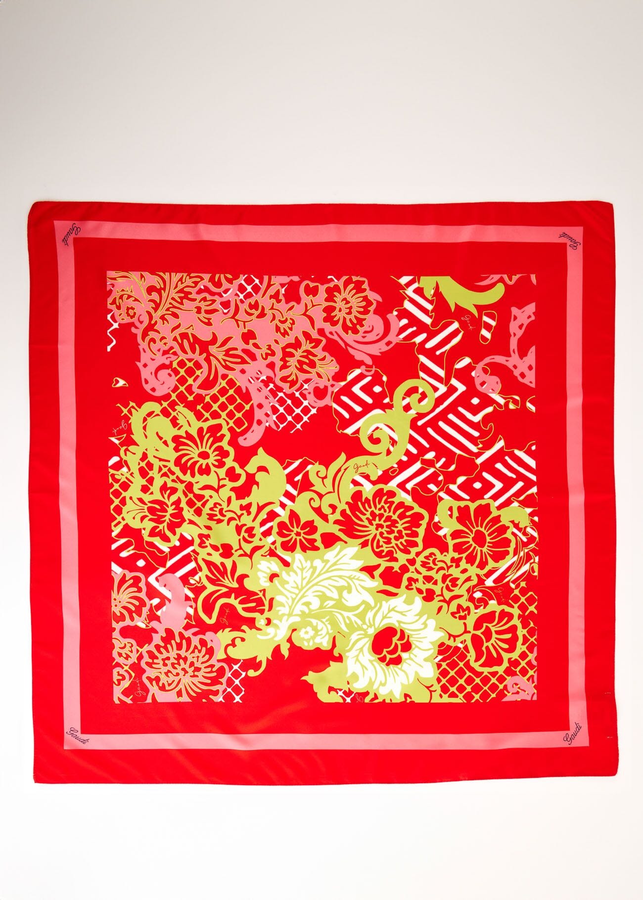 Foulard pour femme avec imprimé graphique
