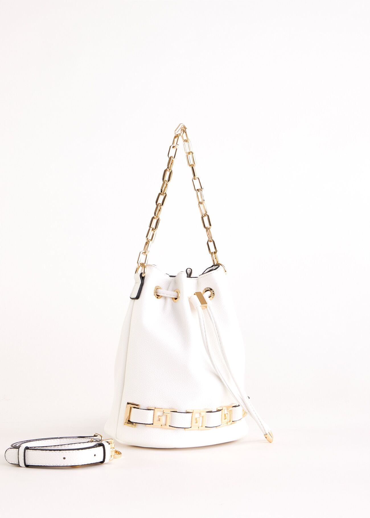 White bucket bag