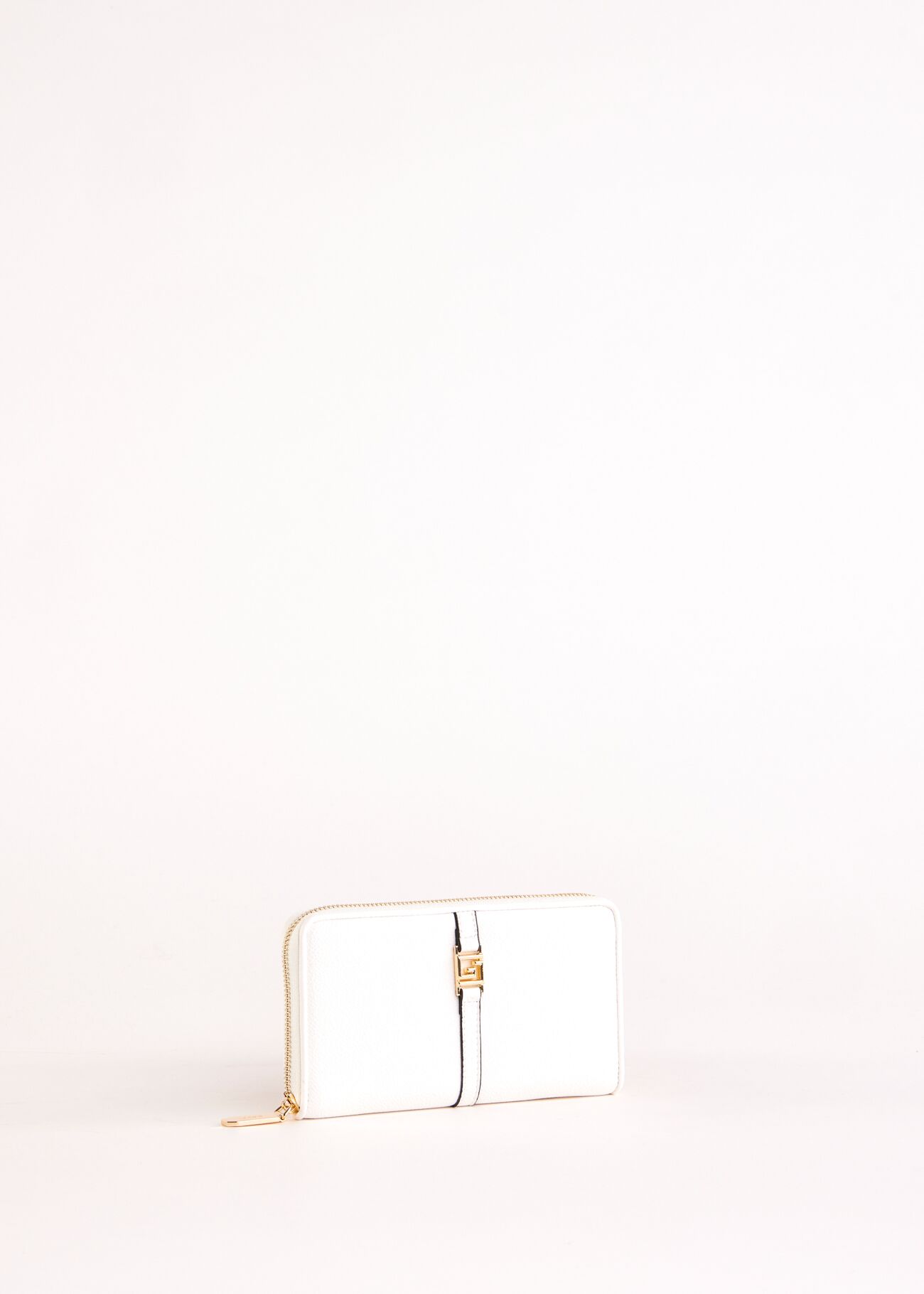 White zip-around wallet