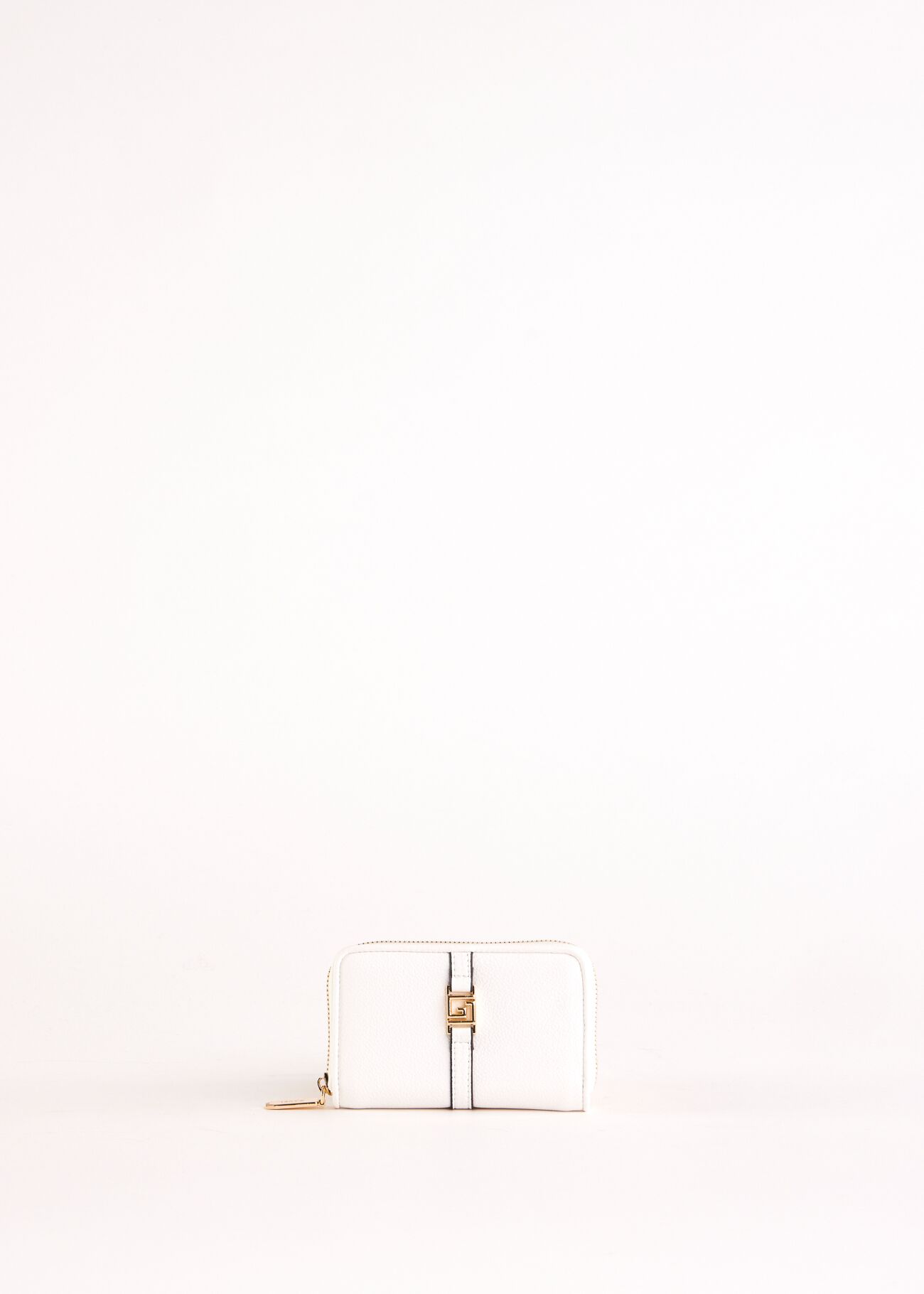 White zip-around wallet