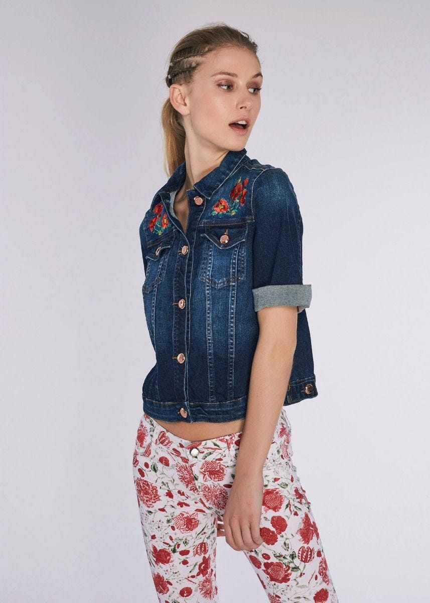 Denim jacket with floral embroidery 