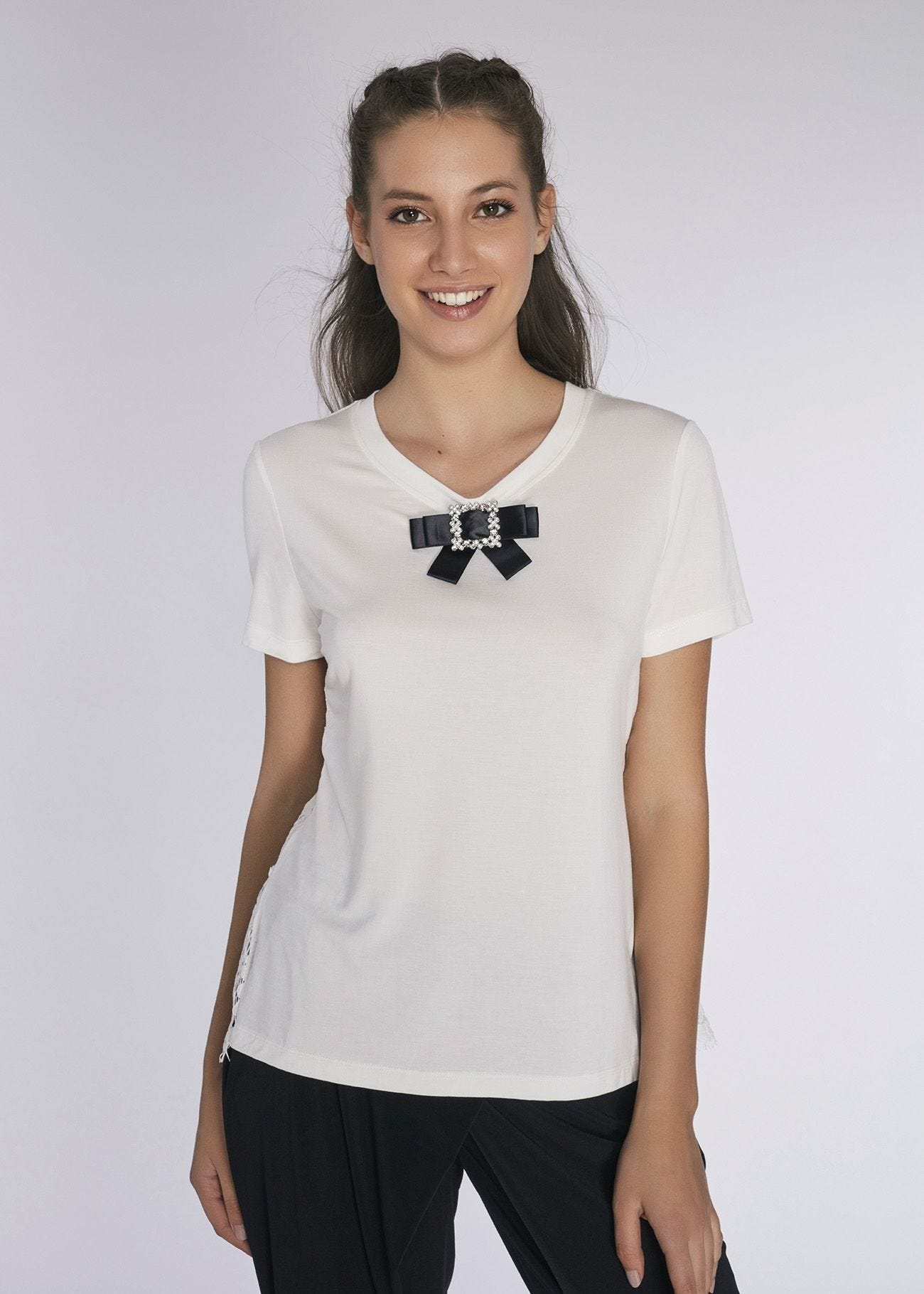 T-shirt with lace insert 