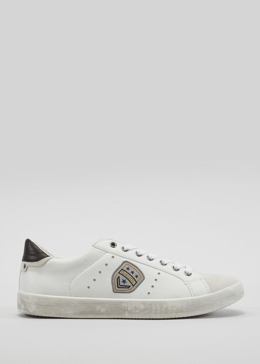 Leather trainers with patches