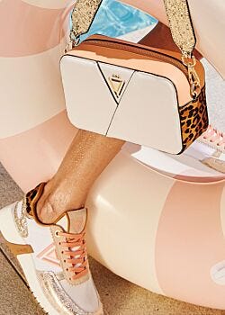 White Leather crossbody bag Gaudì Fashion